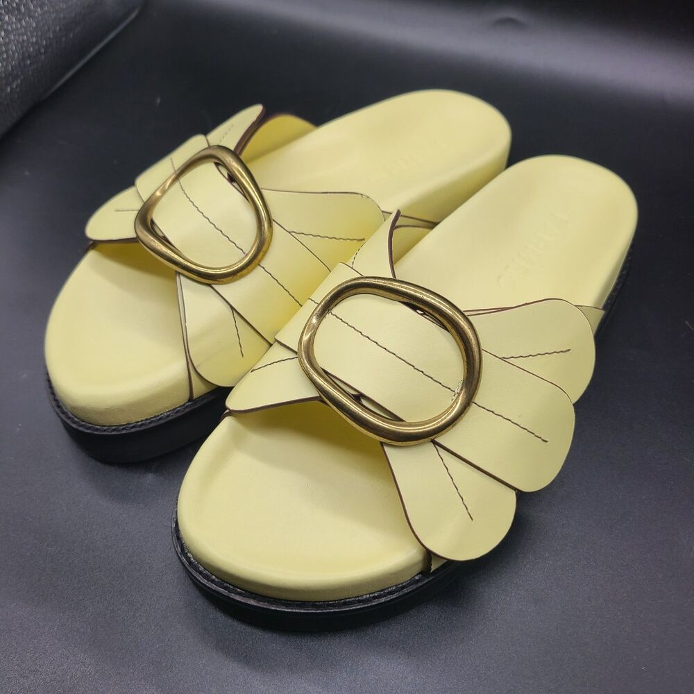 Farm Rio slide sandals banana yellow leather daisy flower women’s sz 7.5 NEW